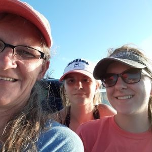 Meet your Posher, Alicia